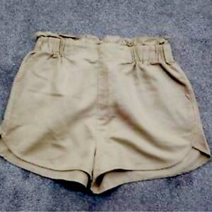🌺Zara elastic waist pleated loose cuffed Khaki shorts🌺